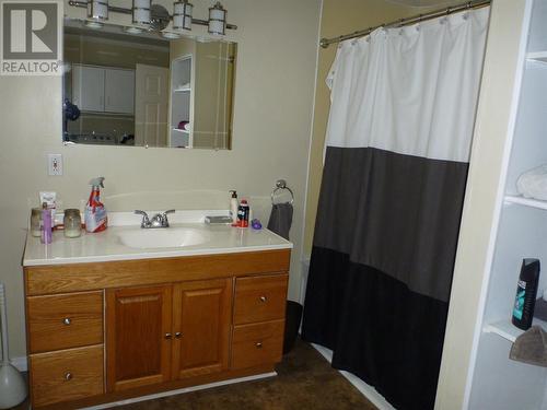 4 Baggs Place, Clarenville, NL - Indoor Photo Showing Bathroom