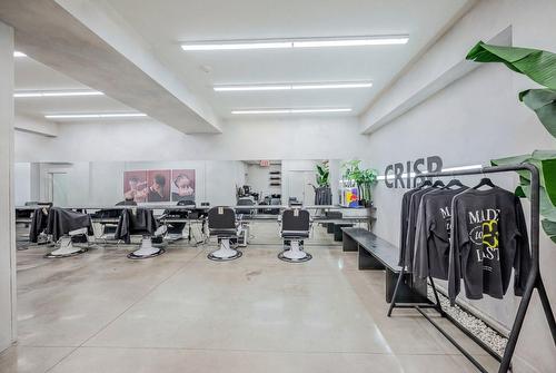 Commerce - 5157 Rue Notre-Dame O., Montréal (Le Sud-Ouest), QC 