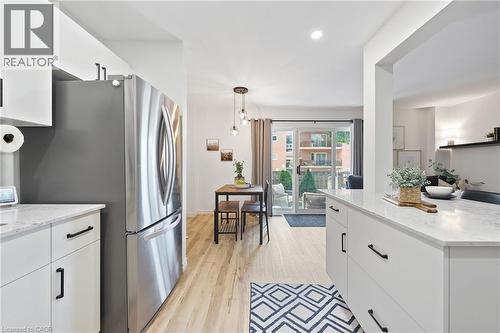 17 Old Pine Trail Unit# 150, St. Catharines, ON - Indoor Photo Showing Kitchen