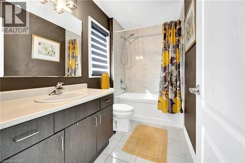 262 Grovehill Crescent, Kitchener, ON - Indoor Photo Showing Bathroom