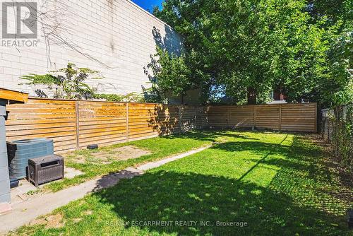 24 Rowanwood Street, Hamilton, ON - Outdoor