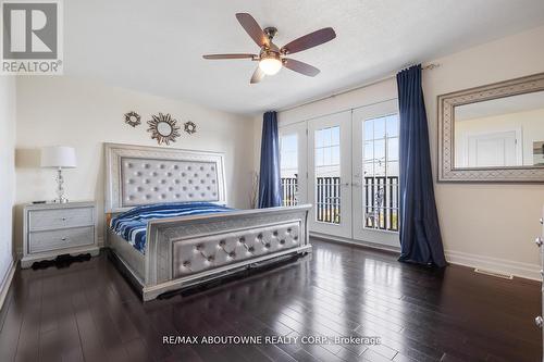 1073 North Service Road, Hamilton, ON - Indoor Photo Showing Bedroom