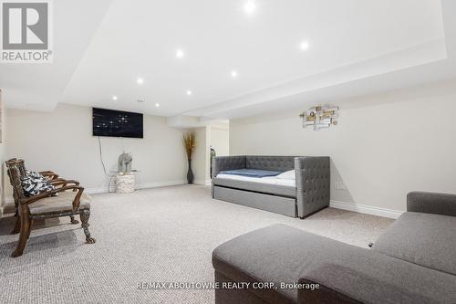 1073 North Service Road, Hamilton, ON - Indoor