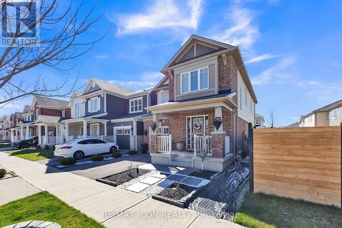 262 Grovehill Crescent, Kitchener, ON - Outdoor With Facade