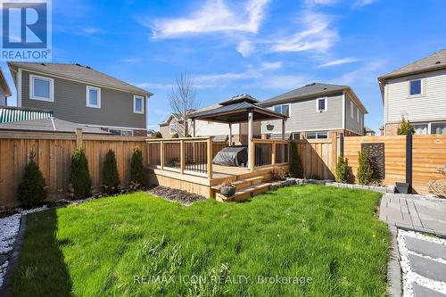 262 Grovehill Crescent, Kitchener, ON - Outdoor