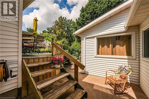 110 Livingston Avenue, Grimsby, ON - Outdoor