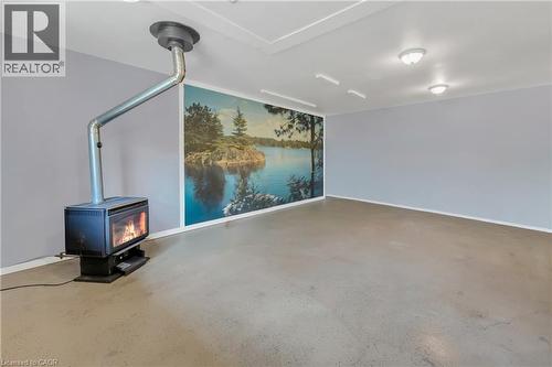 110 Livingston Avenue, Grimsby, ON - Indoor Photo Showing Other Room