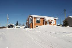 841 4e Avenue E.  Amos, QC J9T 3A1