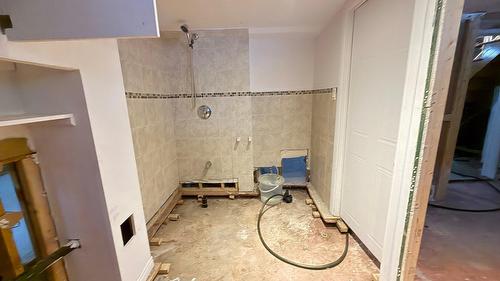 Salle de bains - 8830 Av. Gravel, Laval (Saint-François), QC - Indoor