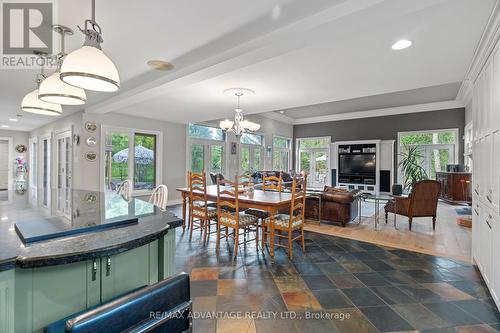 1510 Ryersie Road, London North (North A), ON - Indoor Photo Showing Dining Room