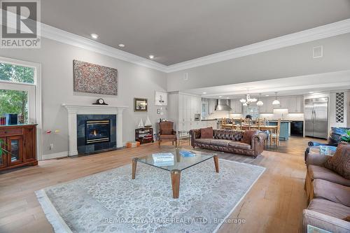 1510 Ryersie Road, London North (North A), ON - Indoor Photo Showing Living Room With Fireplace