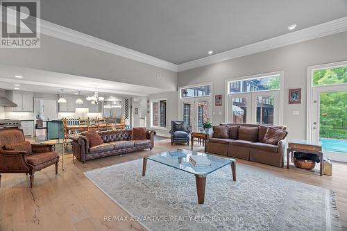 1510 Ryersie Road, London North (North A), ON - Indoor Photo Showing Living Room