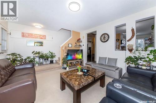 147 1128 Mckercher Drive, Saskatoon, SK - Indoor Photo Showing Living Room