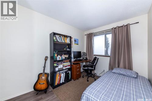 147 1128 Mckercher Drive, Saskatoon, SK - Indoor Photo Showing Bedroom