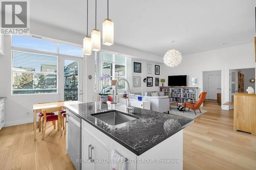 211 - 345 St Denis Street, Ottawa, ON - Indoor Photo Showing Kitchen