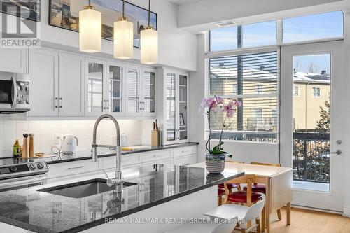211 - 345 St Denis Street, Ottawa, ON - Indoor Photo Showing Kitchen With Upgraded Kitchen