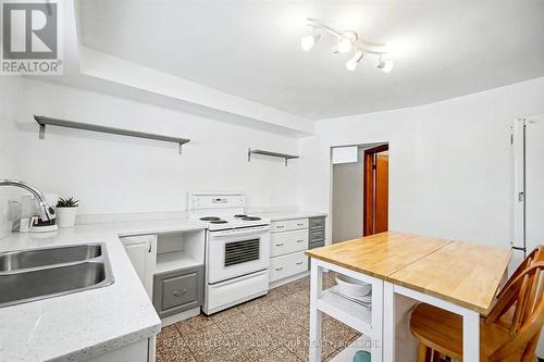 2089 Bangor Street, Ottawa, ON - Indoor Photo Showing Kitchen With Double Sink