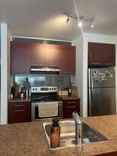 Kitchen - 110-7060 Rue Hutchison, Montréal (Villeray/Saint-Michel/Parc-Extension), QC - Indoor Photo Showing Kitchen
