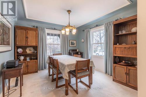 2 Gardiner Place, St. Catharines (Downtown), ON - Indoor Photo Showing Dining Room