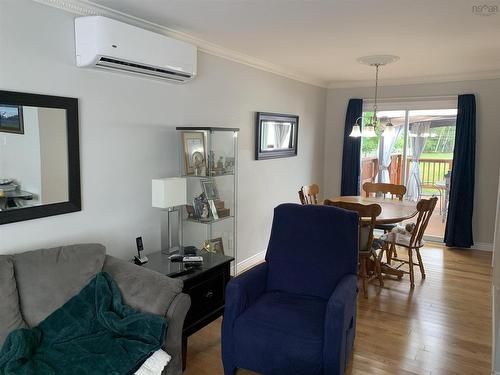 1 Cassandra Drive, Dartmouth, NS 