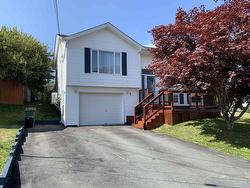 1 Cassandra Drive  Dartmouth, NS B2W 6H3