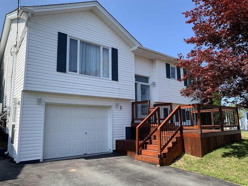 1 Cassandra Drive, Dartmouth, NS 