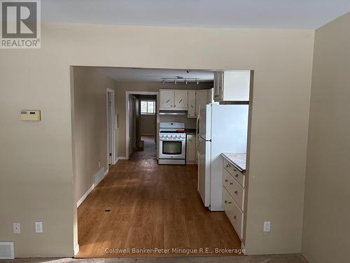 442 Mcleod Street, North Bay (Central), ON - Indoor Photo Showing Kitchen