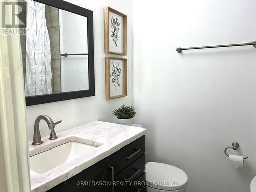 1 Givins Street, Toronto, ON - Indoor Photo Showing Bathroom