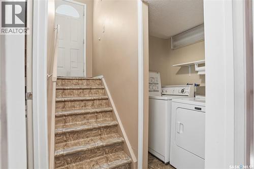 538 Bowman Lane, Saskatoon, SK - Indoor Photo Showing Laundry Room