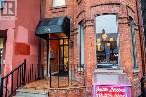 223 1/2 Borden Street, Toronto, ON - Outdoor