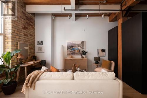 321 - 955 Queen Street W, Toronto, ON - Indoor