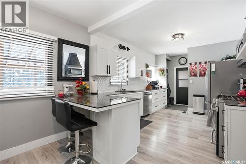 408 1St Street S, Waldheim, SK - Indoor Photo Showing Kitchen