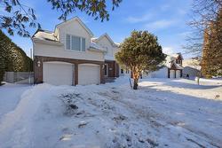 8 Rue Picasso  Notre-Dame-De-L'Île-Perrot, QC J7V 8X7