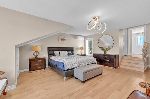 Chambre à coucher principale - 8 Rue Picasso, Notre-Dame-De-L'Île-Perrot, QC - Indoor Photo Showing Bedroom