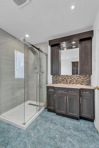 Salle de bains - 8 Rue Picasso, Notre-Dame-De-L'Île-Perrot, QC - Indoor Photo Showing Bathroom