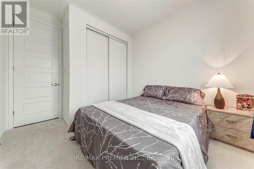 609 Mika Street, Innisfil, ON - Indoor Photo Showing Bedroom