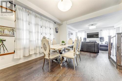 609 Mika Street, Innisfil, ON - Indoor Photo Showing Dining Room