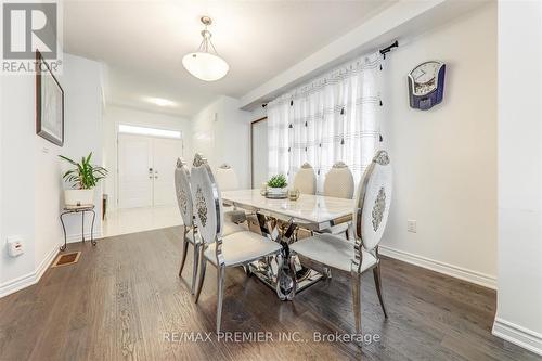 609 Mika Street, Innisfil, ON - Indoor Photo Showing Dining Room