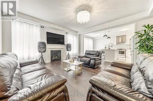 609 Mika Street, Innisfil, ON - Indoor Photo Showing Living Room With Fireplace