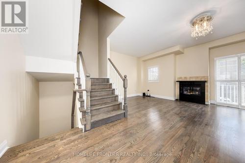 289 - 23 Observatory Lane, Richmond Hill, ON - Indoor Photo Showing Other Room With Fireplace