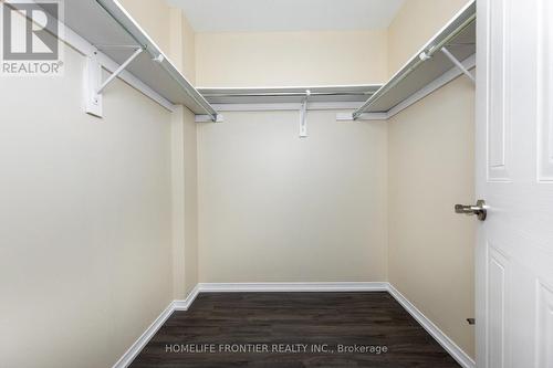 289 - 23 Observatory Lane, Richmond Hill, ON - Indoor With Storage