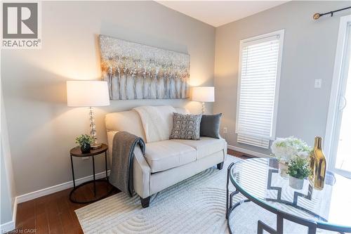 1319 Countrystone Drive, Kitchener, ON - Indoor Photo Showing Living Room