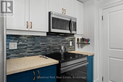 402 - 391B Manitoba Street, Bracebridge (Macaulay), ON - Indoor Photo Showing Kitchen