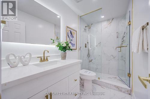 10 - 590 Sandhurst Circle, Toronto, ON - Indoor Photo Showing Bathroom