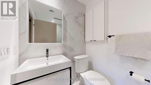 105 - 150 Logan Avenue W, Toronto, ON - Indoor Photo Showing Bathroom