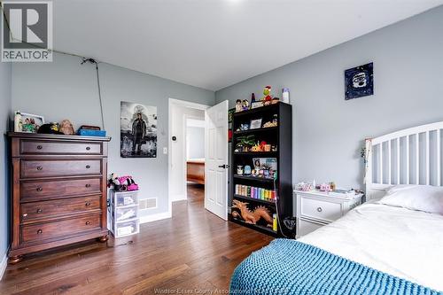 833 Talbot Road East, Leamington, ON - Indoor Photo Showing Bedroom