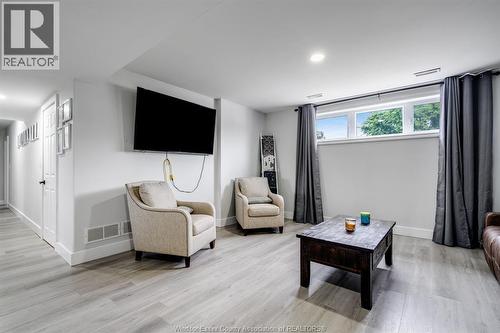 833 Talbot Road East, Leamington, ON - Indoor