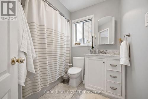 78 Mainprize Crescent, East Gwillimbury, ON - Indoor Photo Showing Bathroom