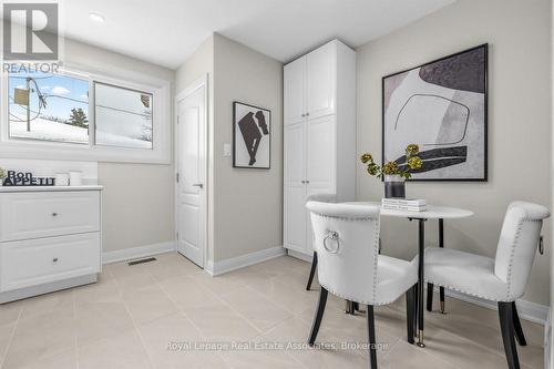 273 Bluegrass Boulevard, Richmond Hill, ON - Indoor Photo Showing Dining Room