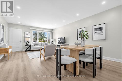 273 Bluegrass Boulevard, Richmond Hill, ON - Indoor Photo Showing Dining Room